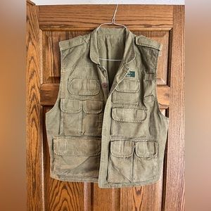 Orvis Fly Fishing Vest- pockets galore. Vintage large/x-large (see measurements)